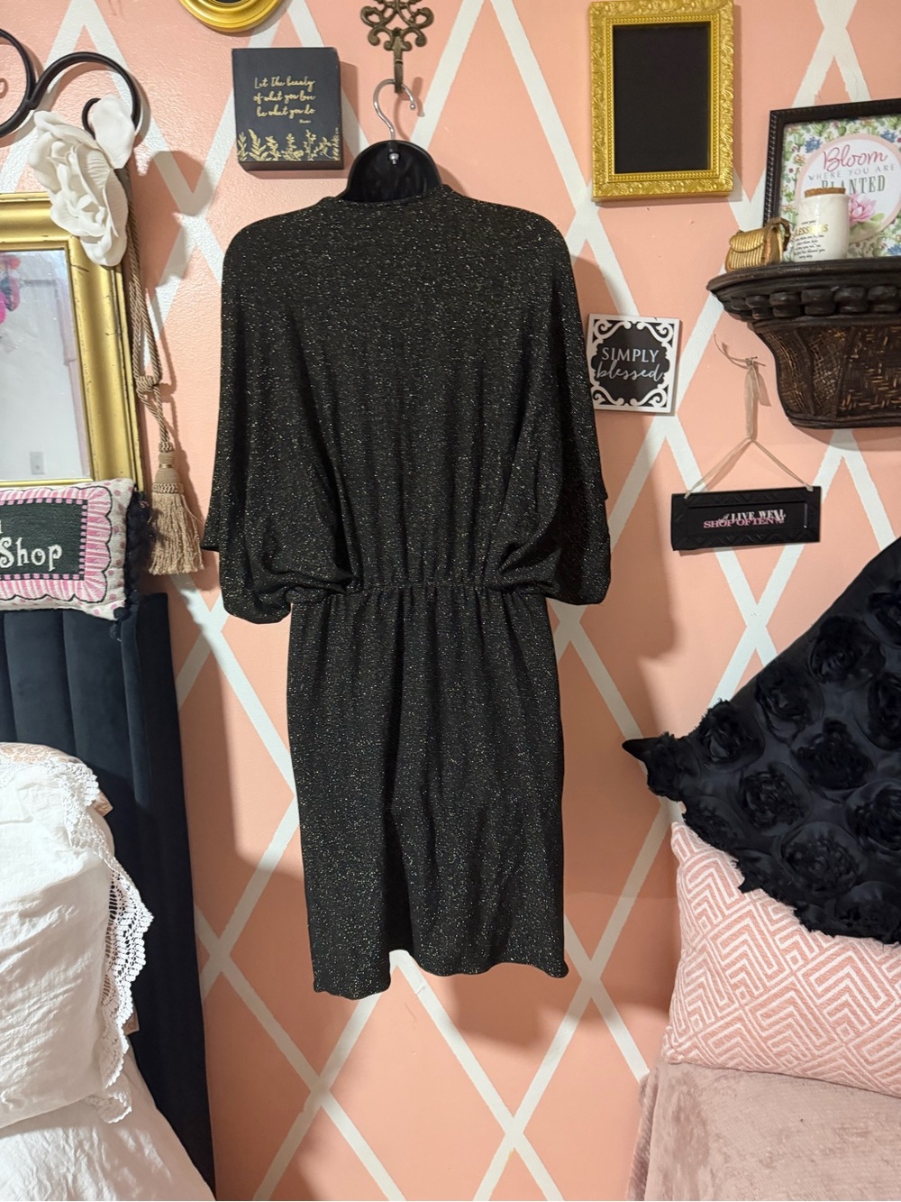 Elan Dolman Dress - Picture 5 of 8